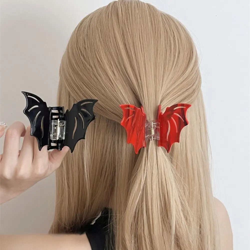 women gothic hair gripper halloween style skeleton hand skull hair gripper anti slip stainless ponytail claw clip accessories Funny Bat Hair Claw Clip Women Girls Barrettes Y2k Gothic Shark Clips Halloween Ponytail Holder Fashion Hair Accessories