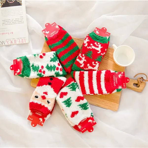 

Christmas Plush Socks Made of Coral Velvet Material for Autumn and Winter Seasons Plush and Warm and Thickened for Christmas Day