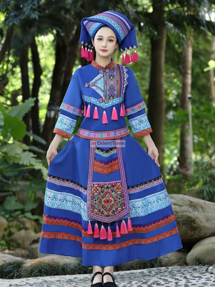 China Guangxi Zhuang Autonomous Region Clothing Women's March 3rd