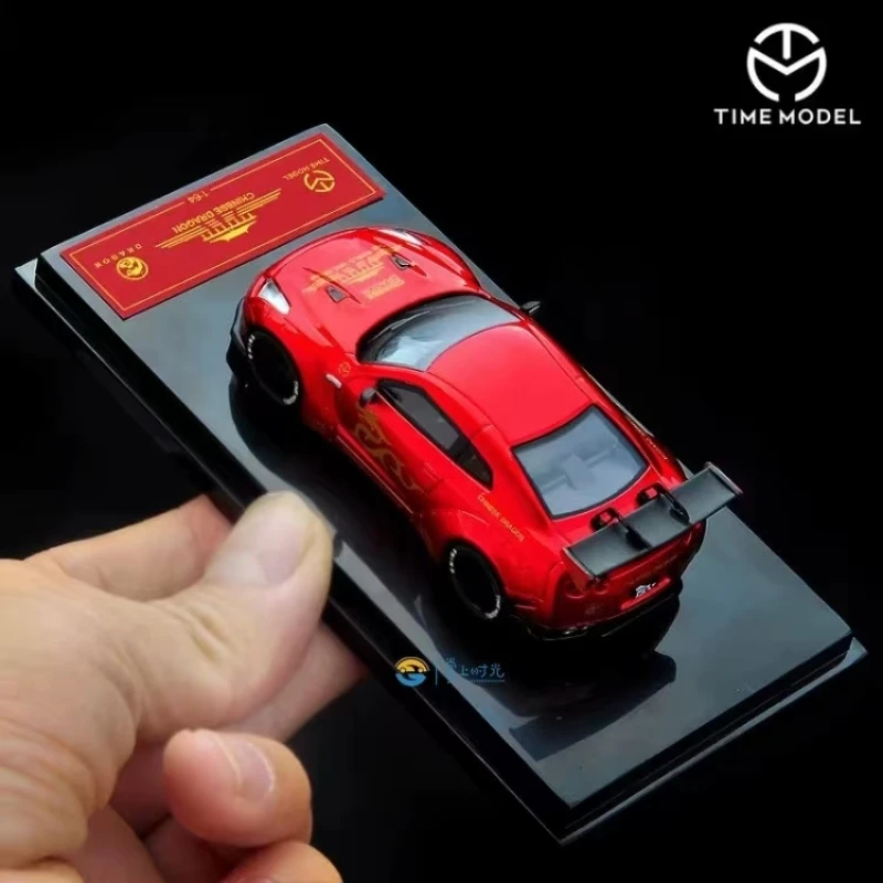 TimeMicro1:64 skyline GTR R35 Christmas Edition Red high-tail simulation alloy car model 4