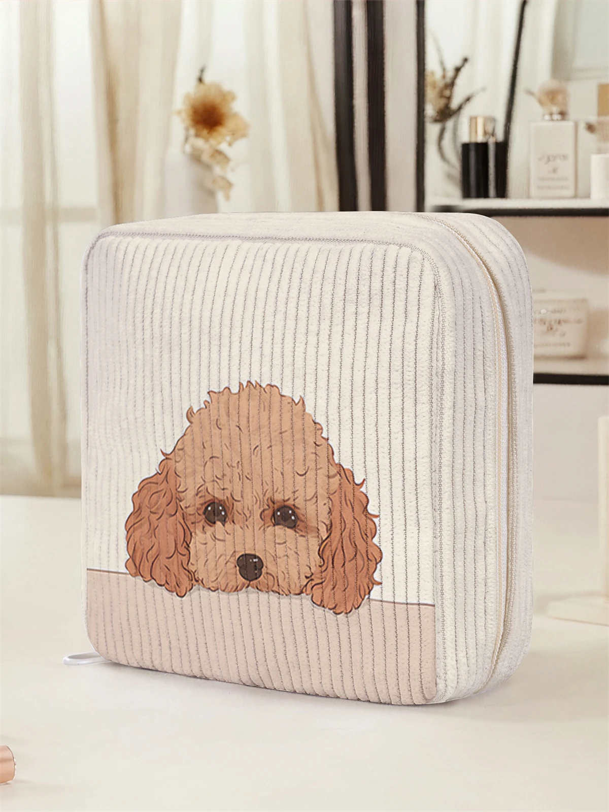 Teddy pattern printed sanitary napkin storage bag, women's lightweight tissue bag, sanitary tissue bag