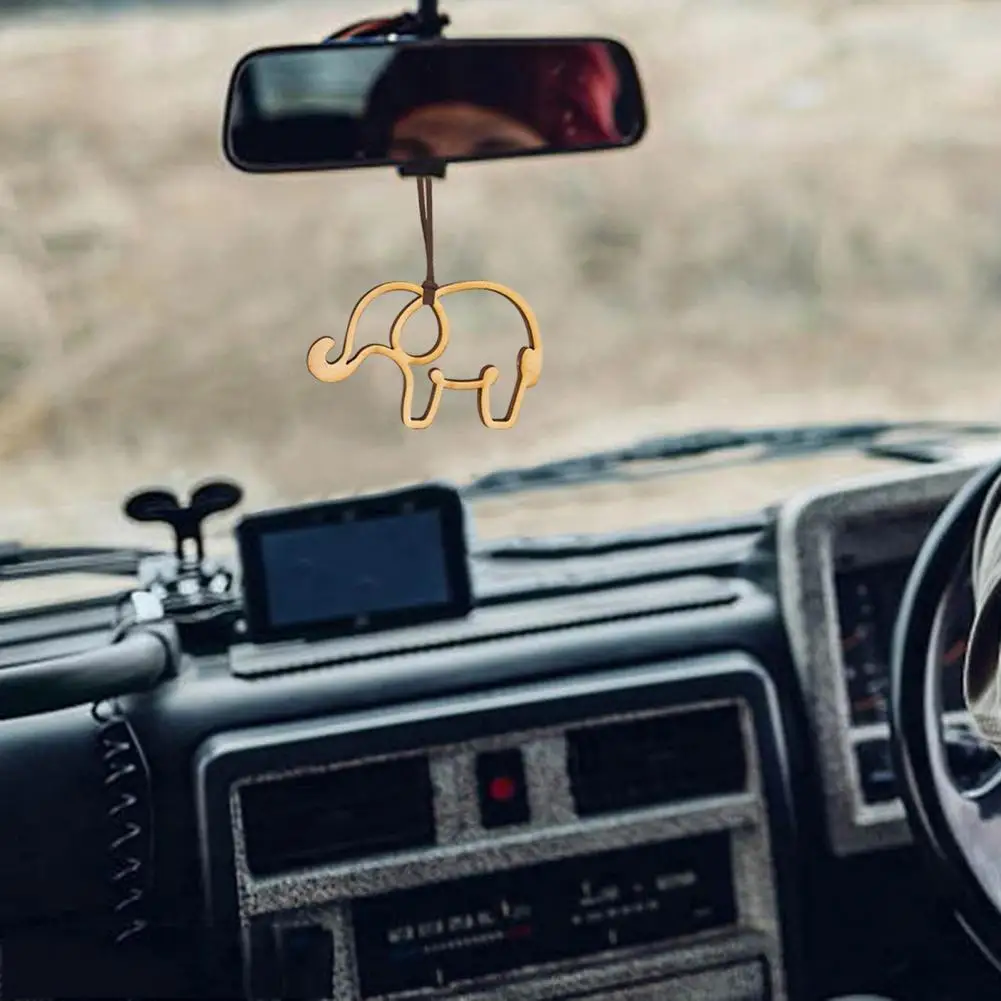 

Pastoral Style Decor Wooden Elephant Pendant Car Tree Decoration Diy Christmas Gift Ornament with Shape Hanging Design for Cars