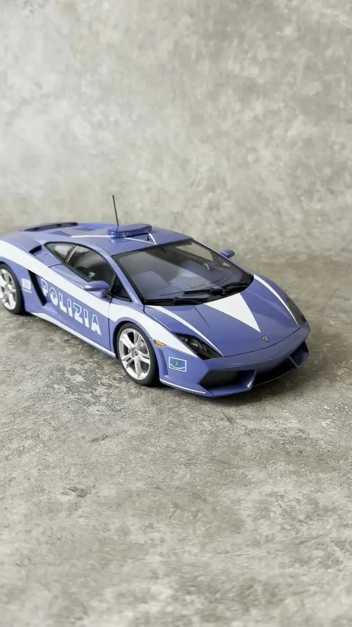 Autoart Diecast model 1/18 Lamborghini GALLARDO LP560-4 car