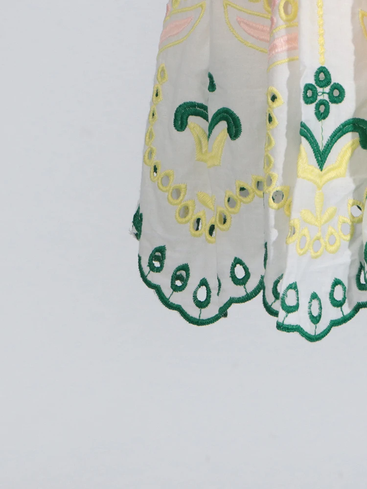 5-DETAIL SHOW.jpg