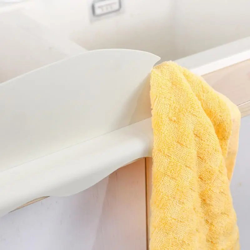 Kitchen Accessories Sink Splash Guard Polar Bear Shape Non-slip Suction Cup Anti-Splash Dish Vegetable Washing Water Baffle Board Kitchen Supplies