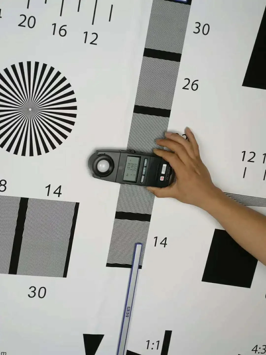 ISO12233 QS The Highest Resolution Line Can Measure 2000 LW/PH Test Chart Camera Webcam Resolution Reflective 711X400X0.25mm Color Test Chart