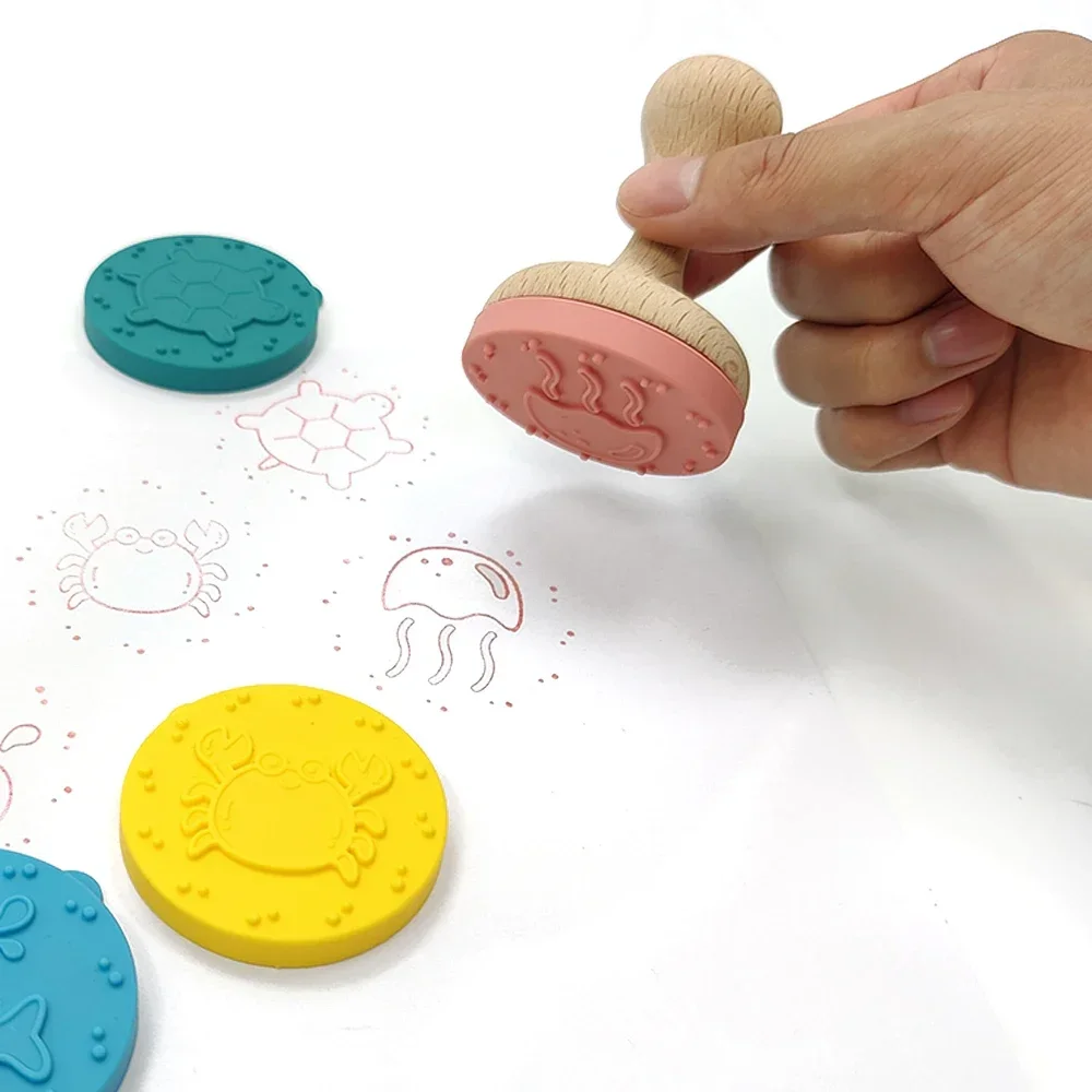 Children's Toy Environmental Cartoon Handle Round Wooden Silicone Stamp For Kids