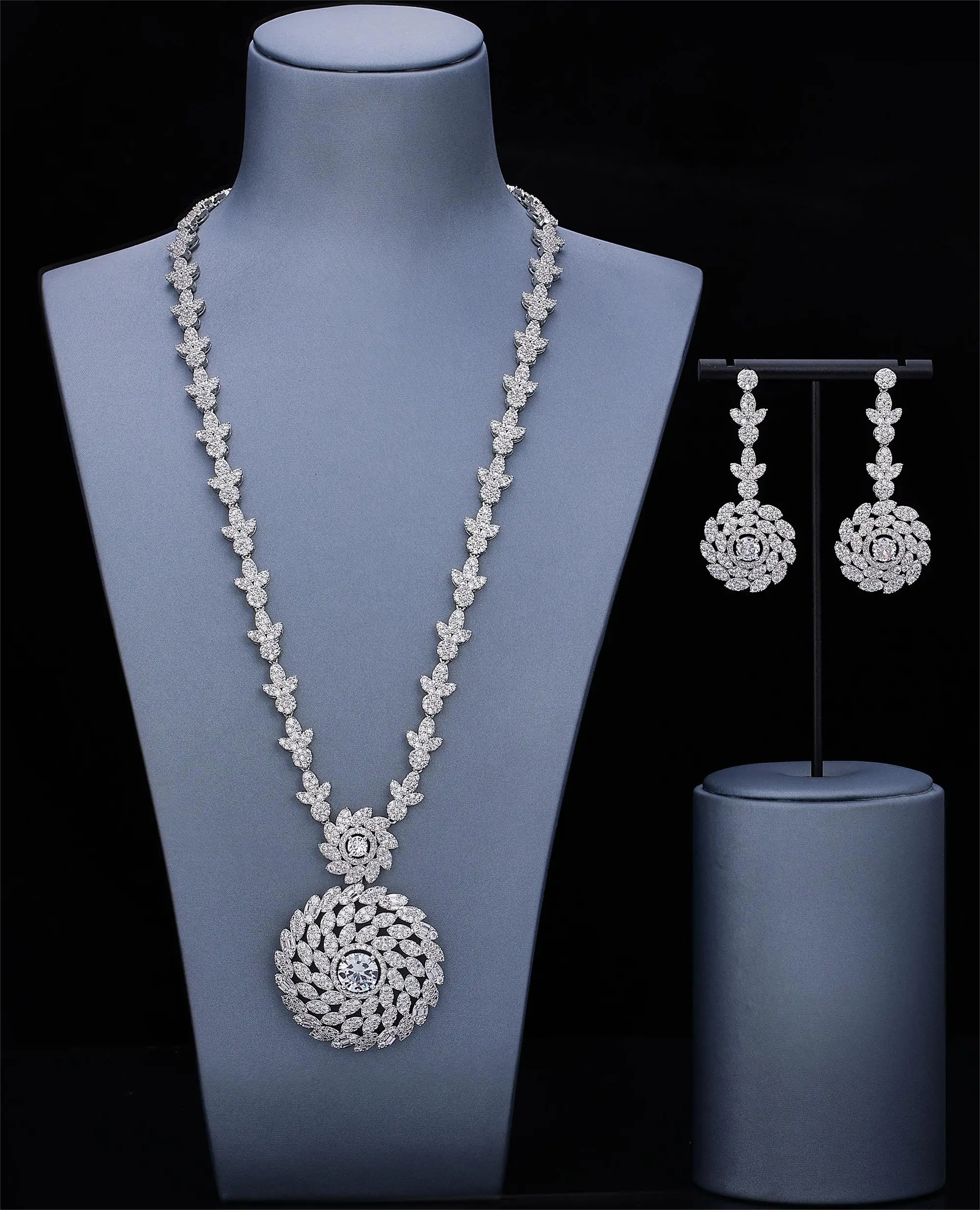 

Fashion Dubai Bridal Jewelry Sets for Women Cubic Zirconia Long Chain Wedding Necklace and Earrings 2pcs Set