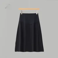Jupon invisible ultra-fin et soyeux à taille haute sans couture pour femme, idéal pour la danse, la mode OL et les tenues de l'été 5