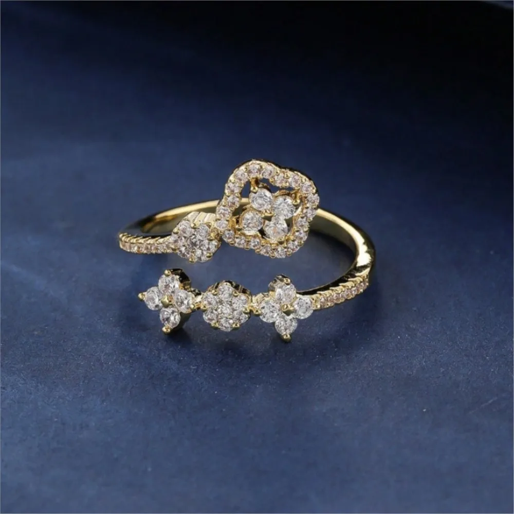 Elegant Four Leaf Flower Zirconia Inlaid Ring for Women 2025 New Fashion Single Rings Wedding Jewelry Daily Wear