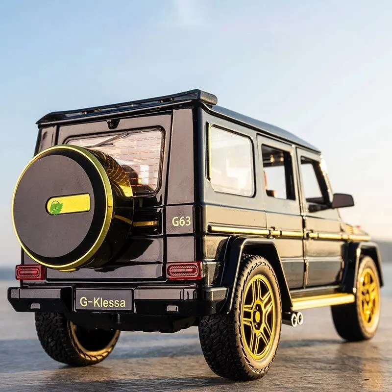 1:24 AMG G63 모델 자동차, 아연 합금 풀백 장난감 자동차, 소리와 빛이 나는 어린이 소년 소녀 선물