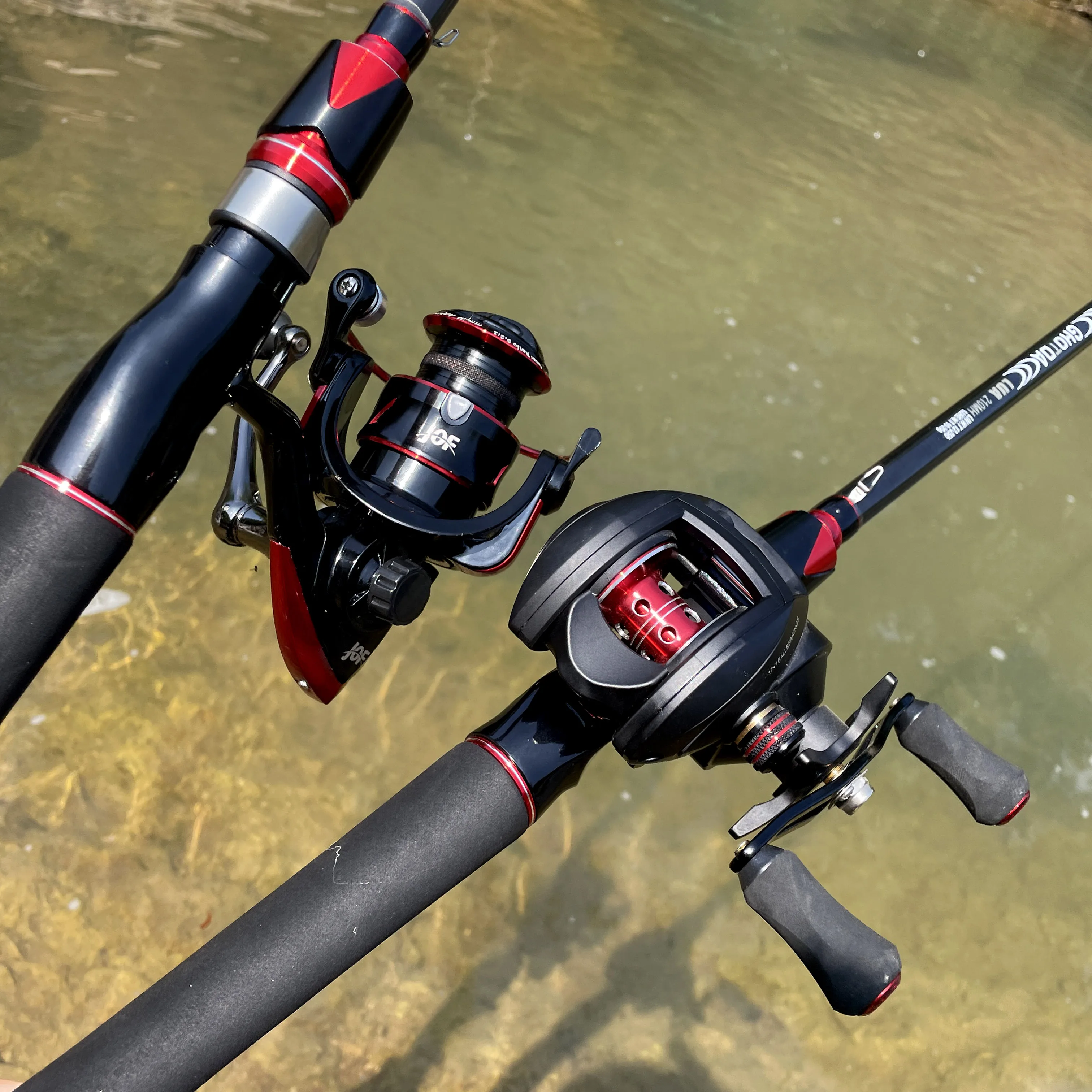 

Ghotda 2.1/2.4/2.7/3.0M 4 Sections Adjustable Portable Travel Spinning Rod / Casting Rod Baitcasting Spinning Feeder Reels