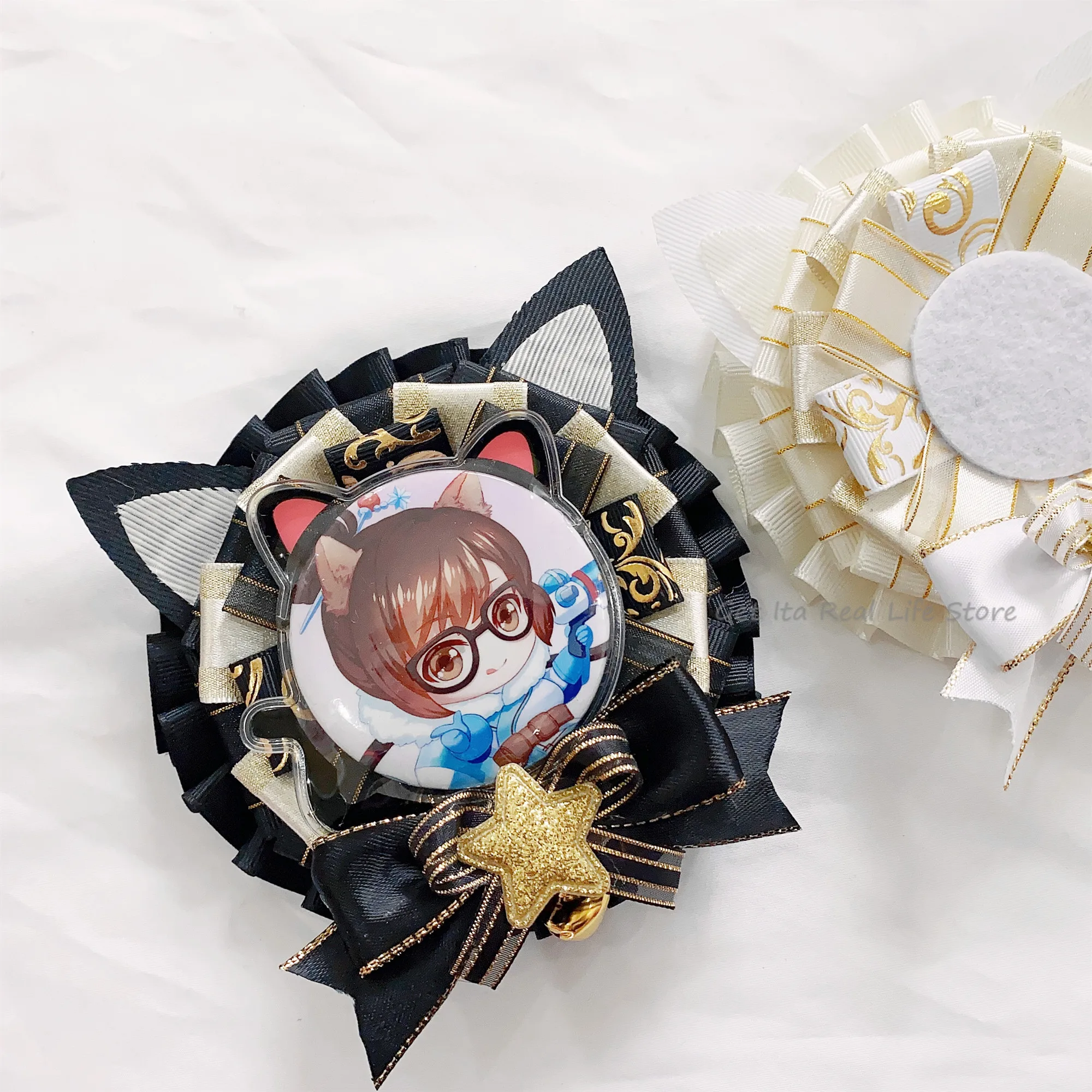 Anime Badge Holder Decoration for 55-58 Badges – Ita Bag Shop