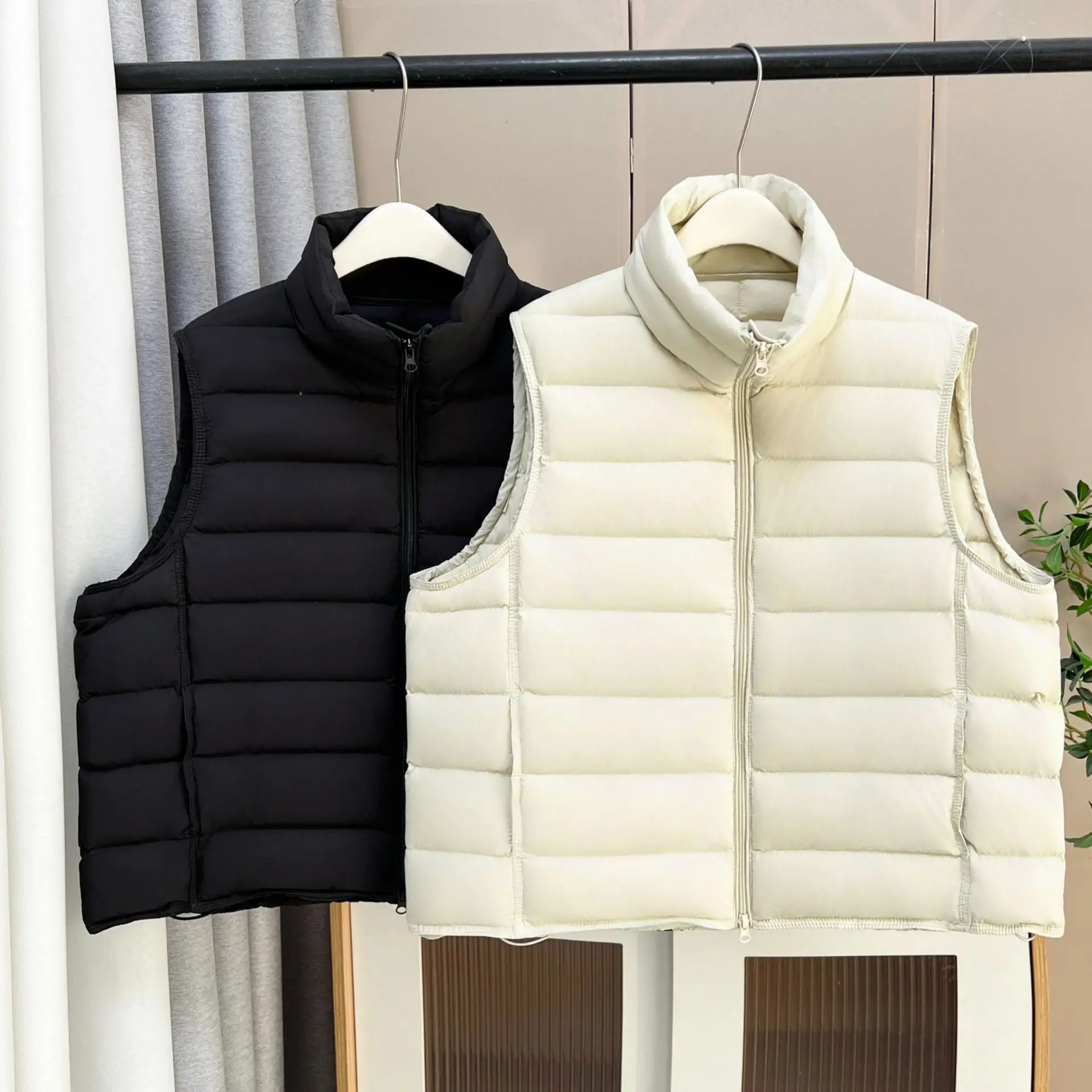 Fashion Plus Size Women's Down Vest 2025 Winter New Casual White Duck Down Warm Sleeveless Zipper Jacket With Inner 1774