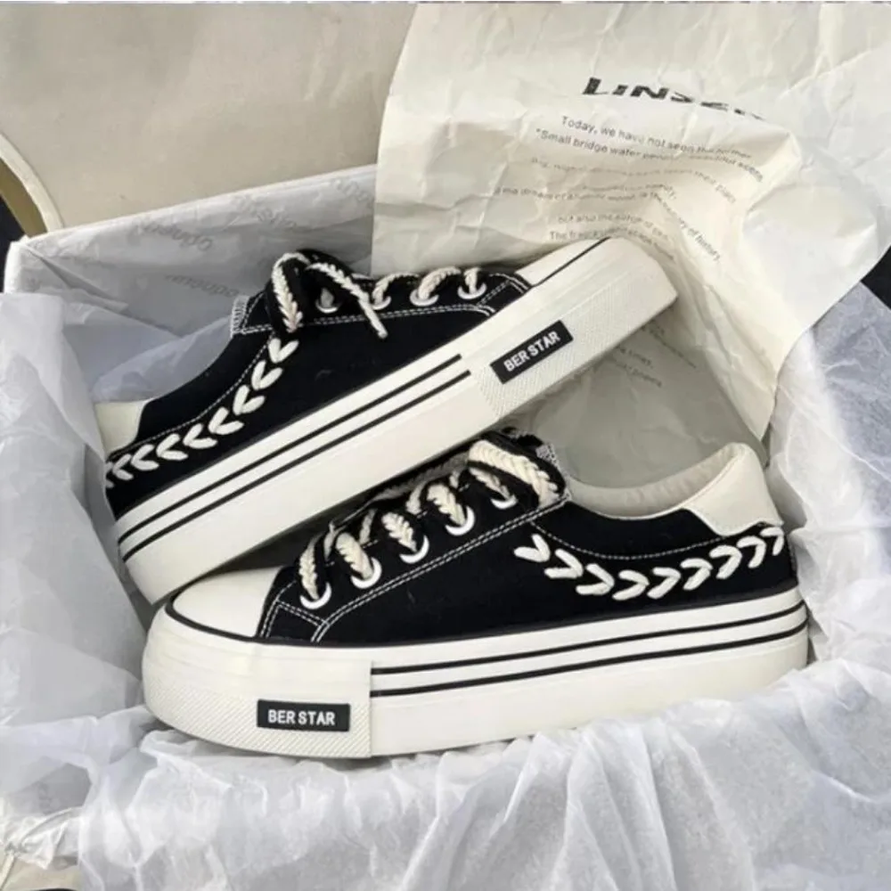 Women Platform Canvas Shoes Height Increasing Chunky Sneakers For youth girls Outdoor trainers Female Ladies Thick Sole Footwear