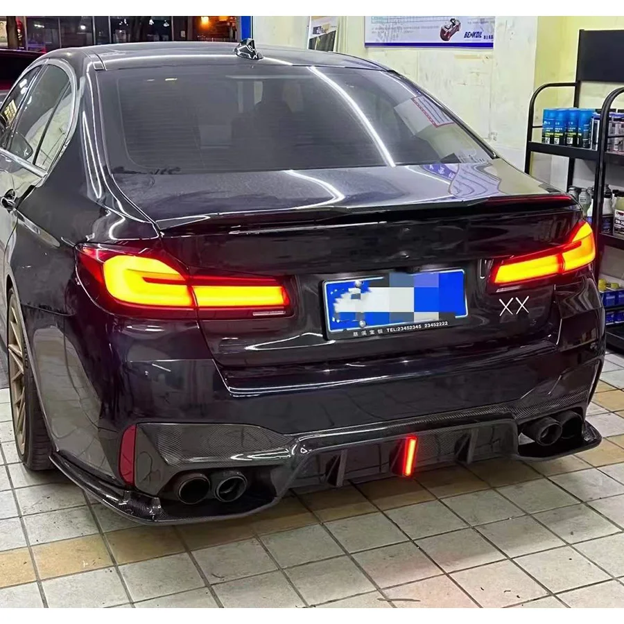 For BMW 5 Series M5 F90 G30 G38 540 3D with lights Style Carbon Fiber Car Rear Bumper Diffuser Rear Splitters Spoiler Back lip