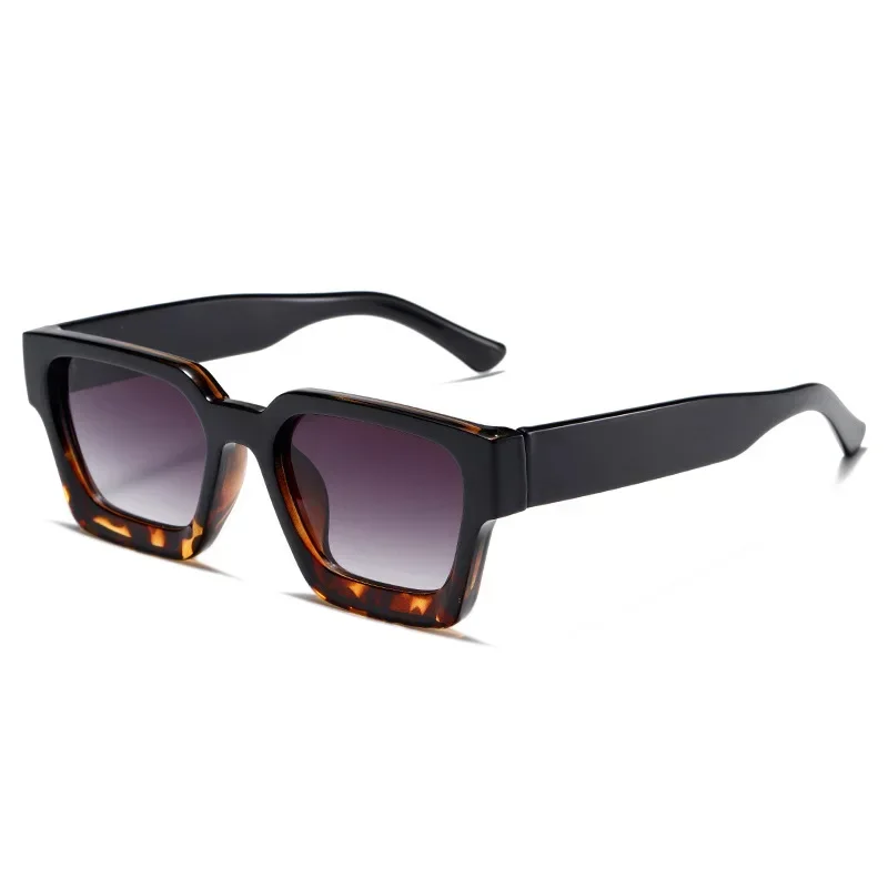 thumbnail image 1 of Gafas de sol unisex europeas y americanas, tendencia, protección UV, gafas de sol de diseñador, moda arcoíris, gafas de sol versátiles para hombres y mujeres, 1 of 5