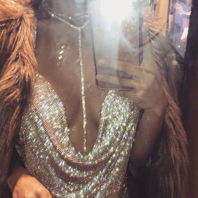 Top Con Catena Corpo Donna - Rete Con Strass Lucidi | Scollo A V Per Festival E Discoteca | Taglia M - Foto 2