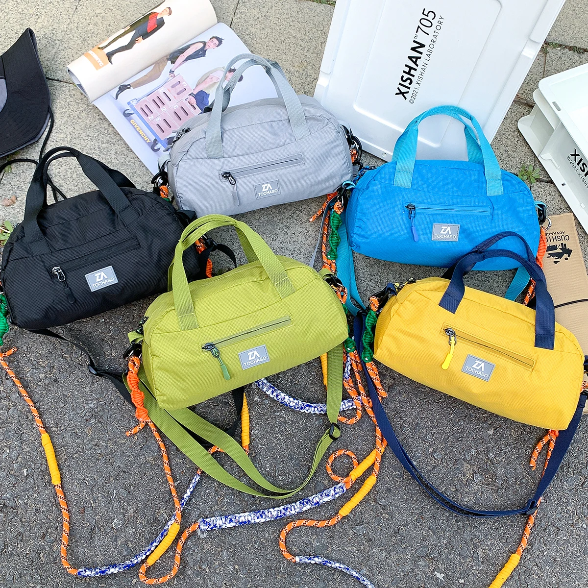 Sports Outdoor Crossbody Bag for Women, Yoga Bag, Versatile Ins Fitness Handbag, Fashionable Shoulder Mini Mobile Phone Bag, Hiking, Climbing and Shopping