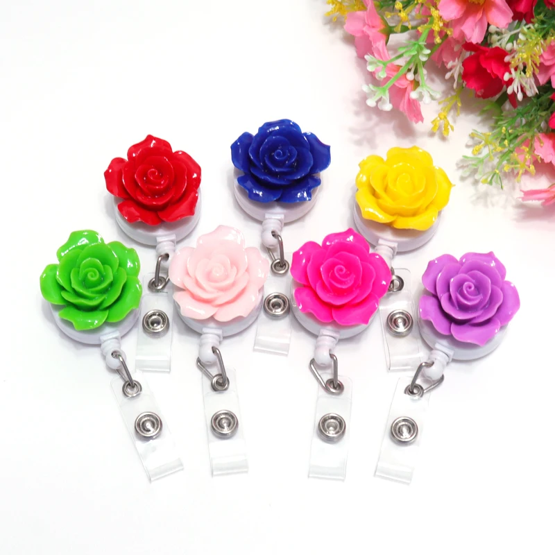 Fashion Cute Flower Retractable Nurse Badge Reel Clip Gradient Rose Badge Holder Students Doctor ID Card Holder Keychai