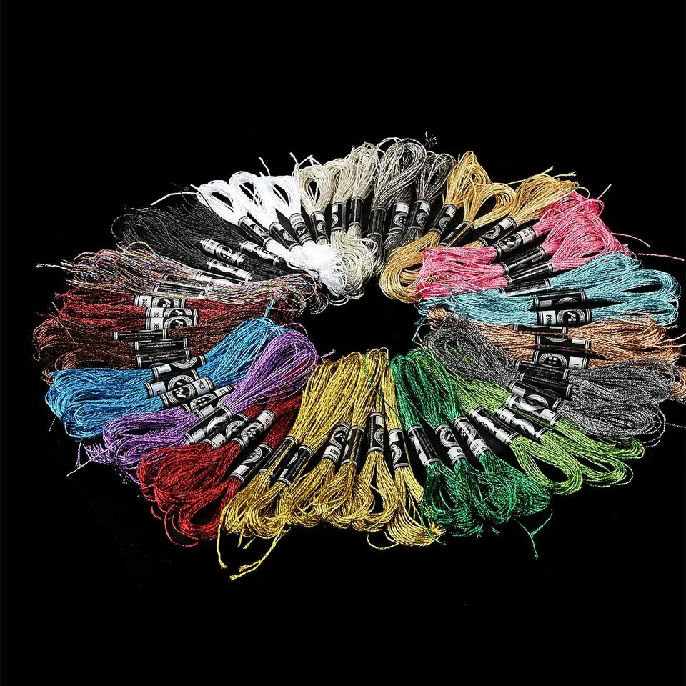 Lot De 12 écheveaux De Fil à Broder Multicolore - 8 M Chacun, 12 Brins - Pour Point De Croix, Travaux Manuels