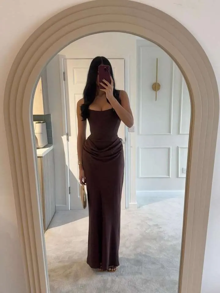 Mozision Backless Ruched Sexy Maxi Dress Women Elegant Square Collar Tapered Straps Sleeveless Bodycon Club Party Long Dress photo review