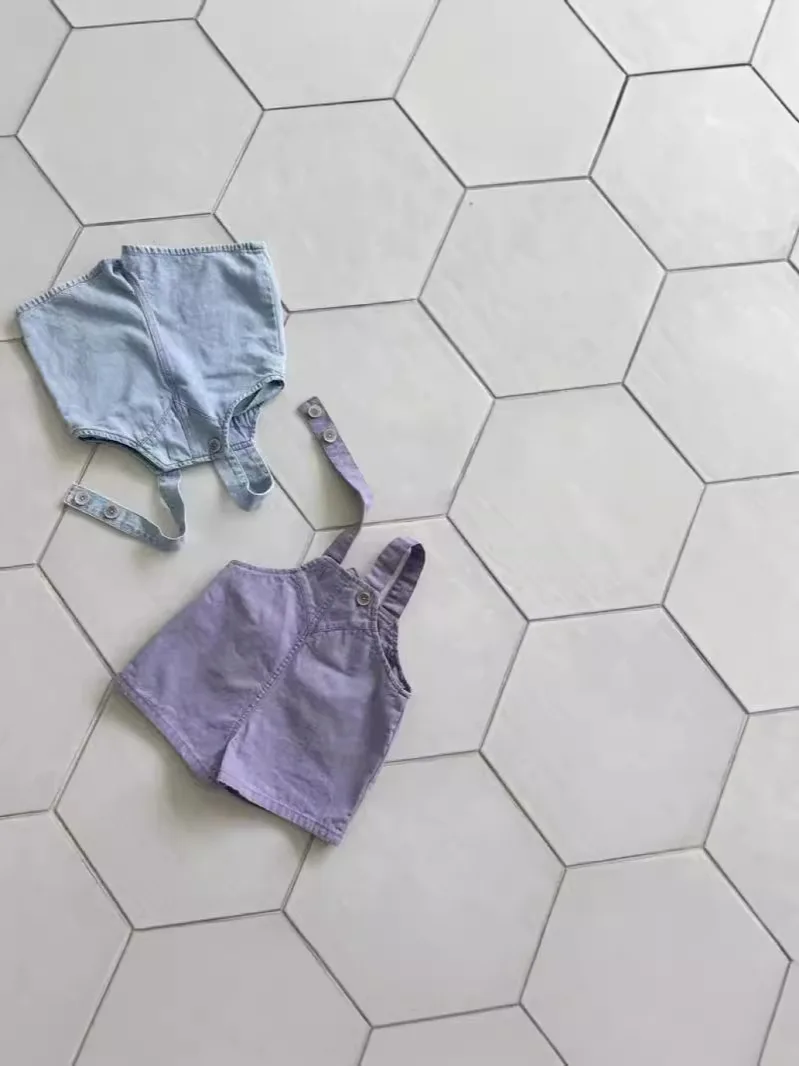 Рисунок 4 - Детский джинсовый комбинезон на лямках