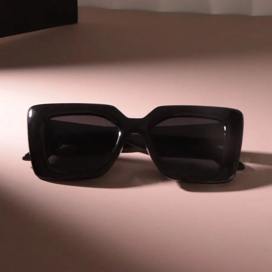 Stilvolle Quadratische Sonnenbrille für Damen und Herren Vintage Marken-Spiegelgläser Sonnenbrillen für Frauen und Männer Modische Farben Oculos De Sol – Detail 3