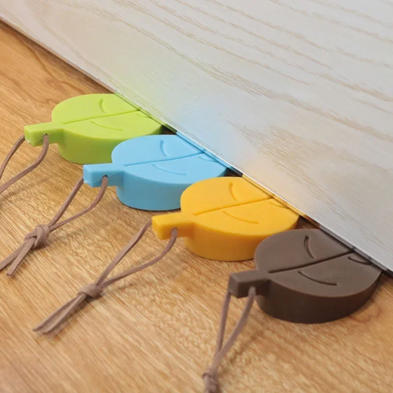 Silicone door stopper creative leaf-shaped silicone door stopper child-friendly hanging windproof door wedge anti-pinch safety catch