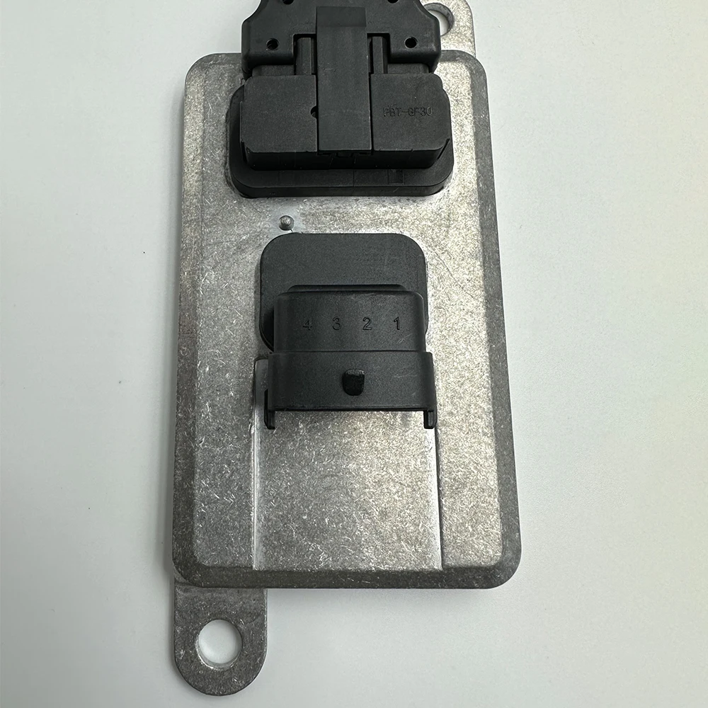 High Quality Chips for NGK Probe 5WK96675A 2894940 A034X847 Nitrogen Oxide Nox Sensor For Cummins VOLVO DAF XF Truck Made in DE 5
