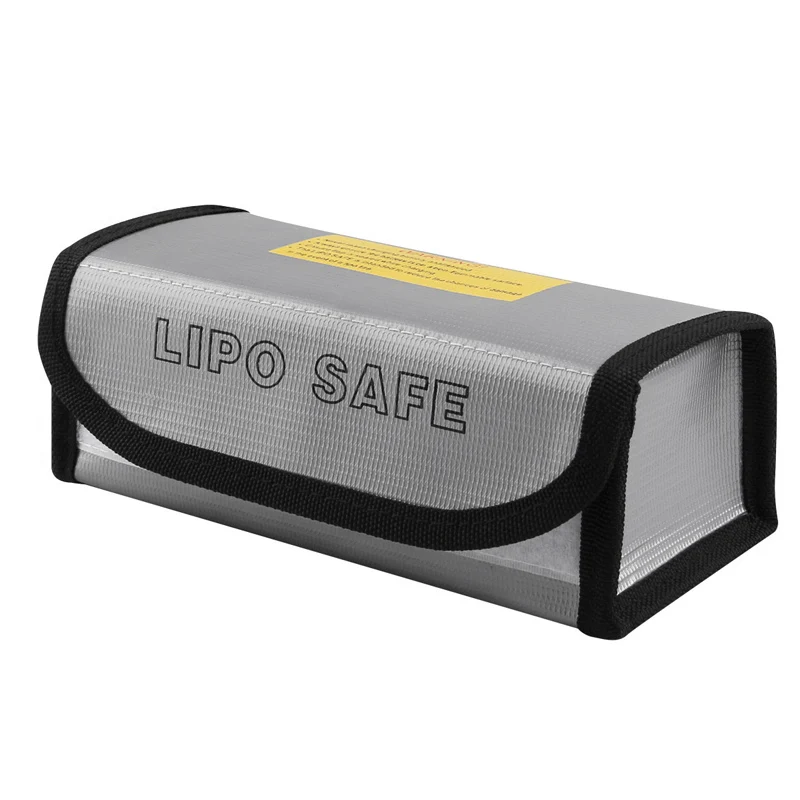 Sac de sécurité ignifuge pour batterie Lipo FPV RC avec batterie insérée et câbles visibles.