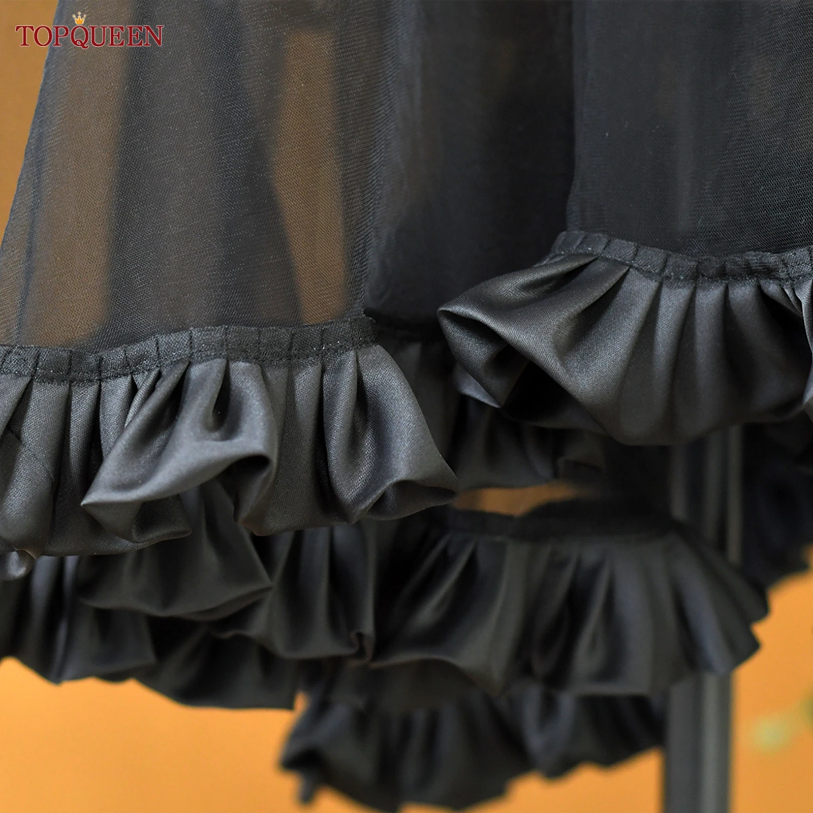 TOPQUEEN Satin-Hochzeitsschleier mit Rüschen, süßer zweilagiger Schleier mit gewelltem Rand und Rouge, Hochzeitszubehör, anpassbar, M41 – Detail 11