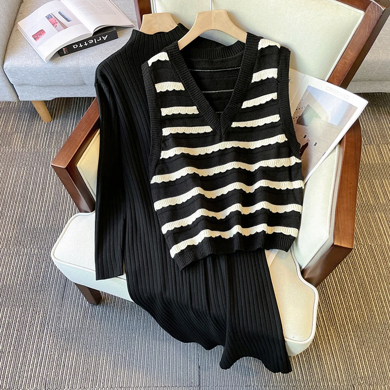 

Elegant Loose Knitting Dress Woman Two Piece Sets Stripe V-neck Sleeveless Knitted Sweater + Simple Versatile Long Dresses