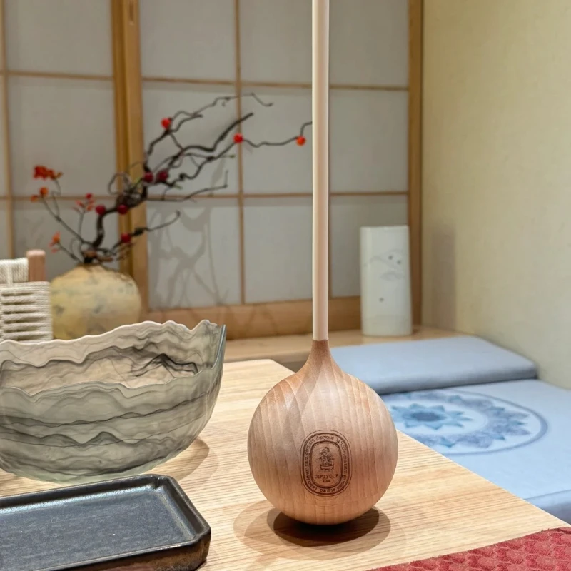Home Fragrance Diffuser Baies Fragrance Swinging Weng Diffuser Wooden Spherical Seat Ceramic Exquisite Creative Decor