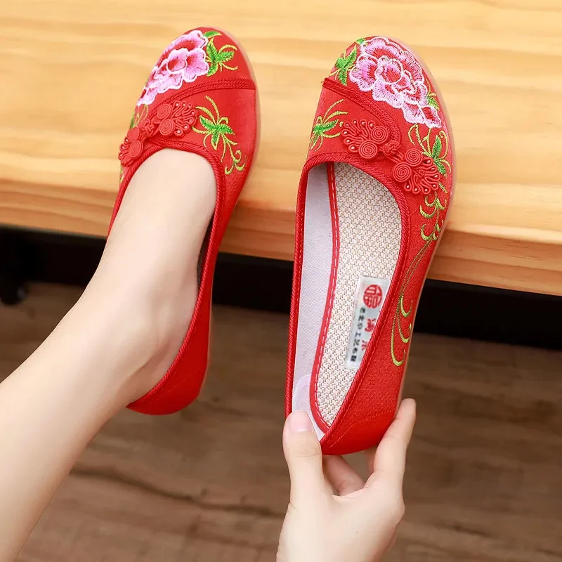 

Women Classic Round Toe High Quality Light Weight Spring Slip on Dance Loafers Sapatos Femininas Lady Cute Red Retro Shoes G501