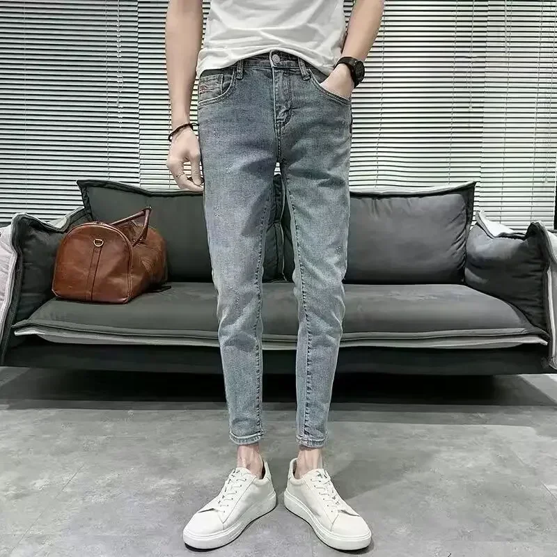 thumbnail image 1 of Pantalones vaqueros ajustados para hombre, pantalones cortos ajustados, pantalones vaqueros ajustados, pantalones vaqueros elásticos ajustados, tendencia de moda coreana 2024, 1 of 5