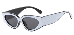 Vintage Black and White Cat Eye Sunglasses for Women - Trendy Thick Frame Classic Shades (Other)