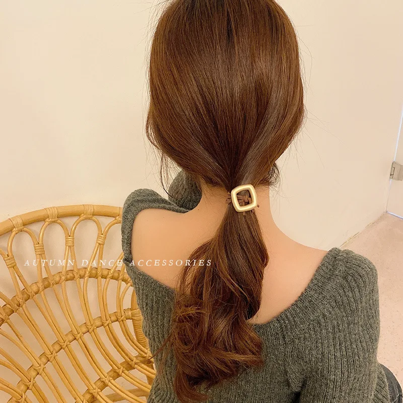 Porta Coda Di Cavallo Con Strass Di Crystal Avenue | Elastico Per Capelli Elastico Tonalit Argento Con Cristalli Scintillanti~p113931307 - Foto 10