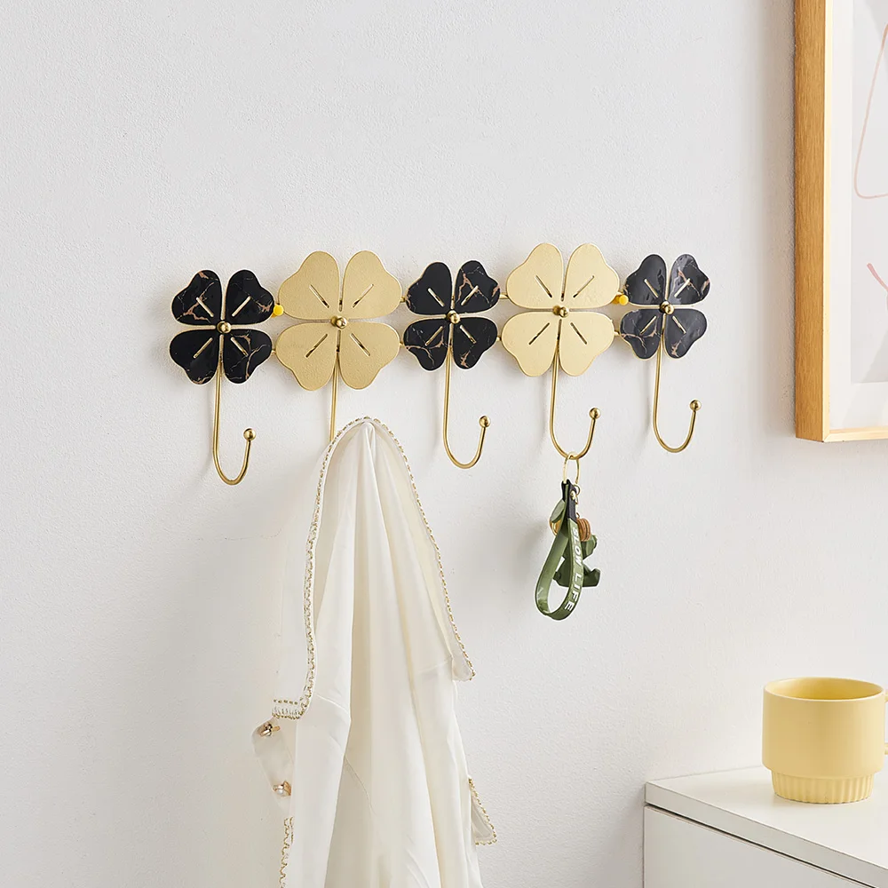 

Nordic Aesthetic Four Leaf Clover Metal Key Holder Housekeeper on Wall Hooks Bathroom Accessories Coat Rack Home Room Decoration