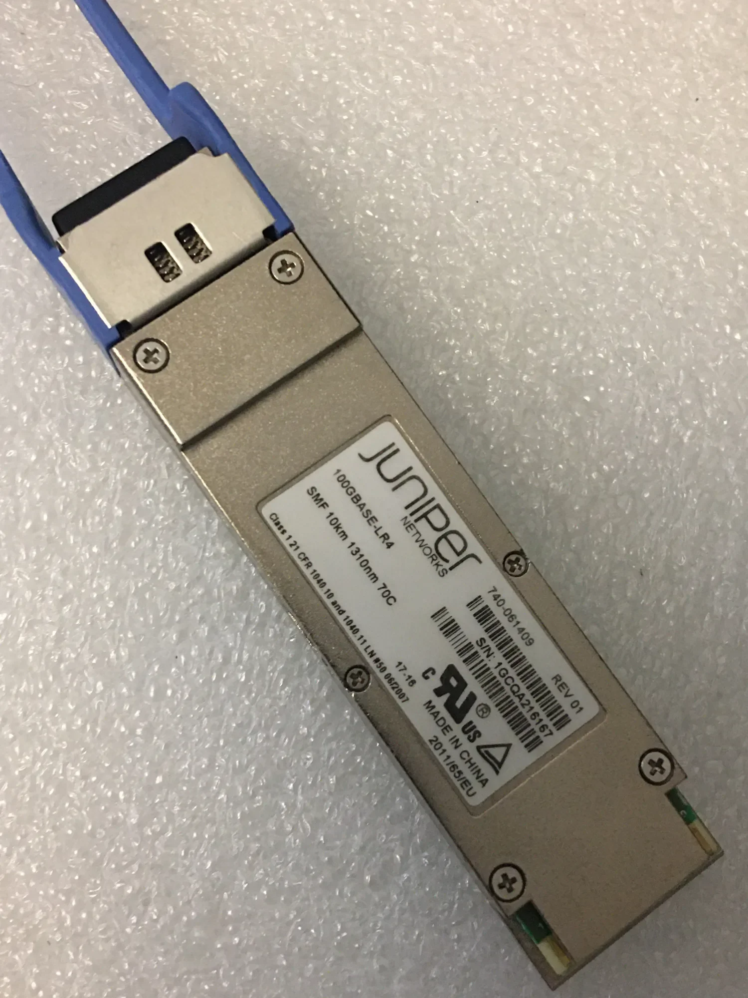 Juniper Networks Adapter Module 100G QSFP 100GBASE-LR4 SMF 10km 1310nm 740-061409 740-058732/100Gb Fiber Module модуль оптический b4com b4t qsfp 100g lr4 lc2 qsfp28 100gbase lr4 1310nm lc duplex smf 10km