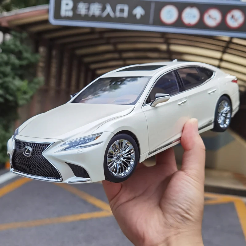 Autoart 1:18 lexus ls500h Limousine Automodell ls500 persönliche 