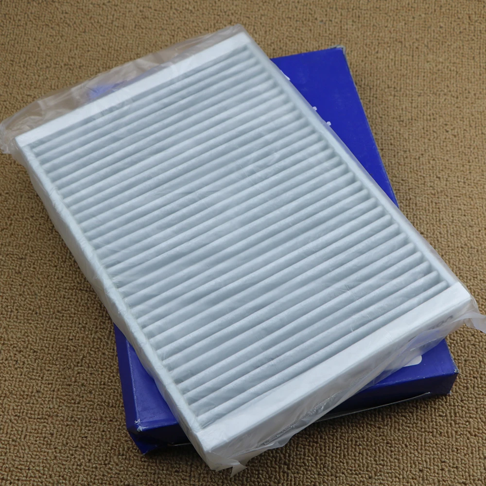 Cabin Air Oil Filter Kit For Volvo C30/C70 2.4i/T5/D5,S40 2.4/2.4 D5 T5 S80 V50 V70 XC70 XC90 S40 S60 8692305 30757155 31390880 air filters car filter