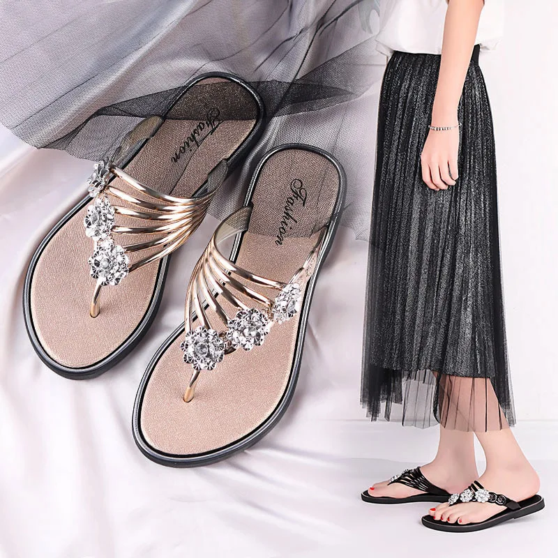2023 Ladies Slippers Summer Sandals New Flat-bottomed Women's Shoes Light Slippers Women Outdoor Wear Casual Flip-flops