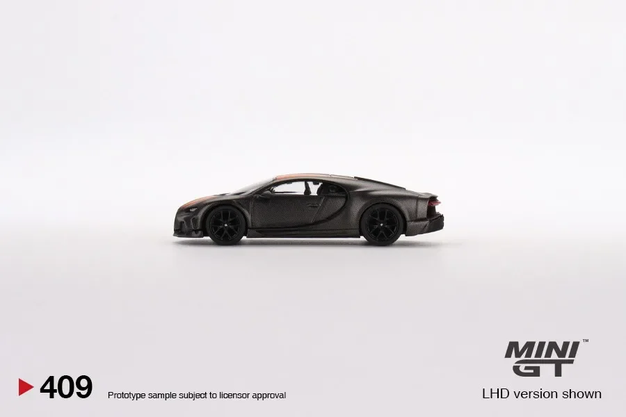 1:64 Bugatti Chiron Super Sport alloy die-cast simulation car model,boys' toys,adult collection pieces,children's holiday gifts 4