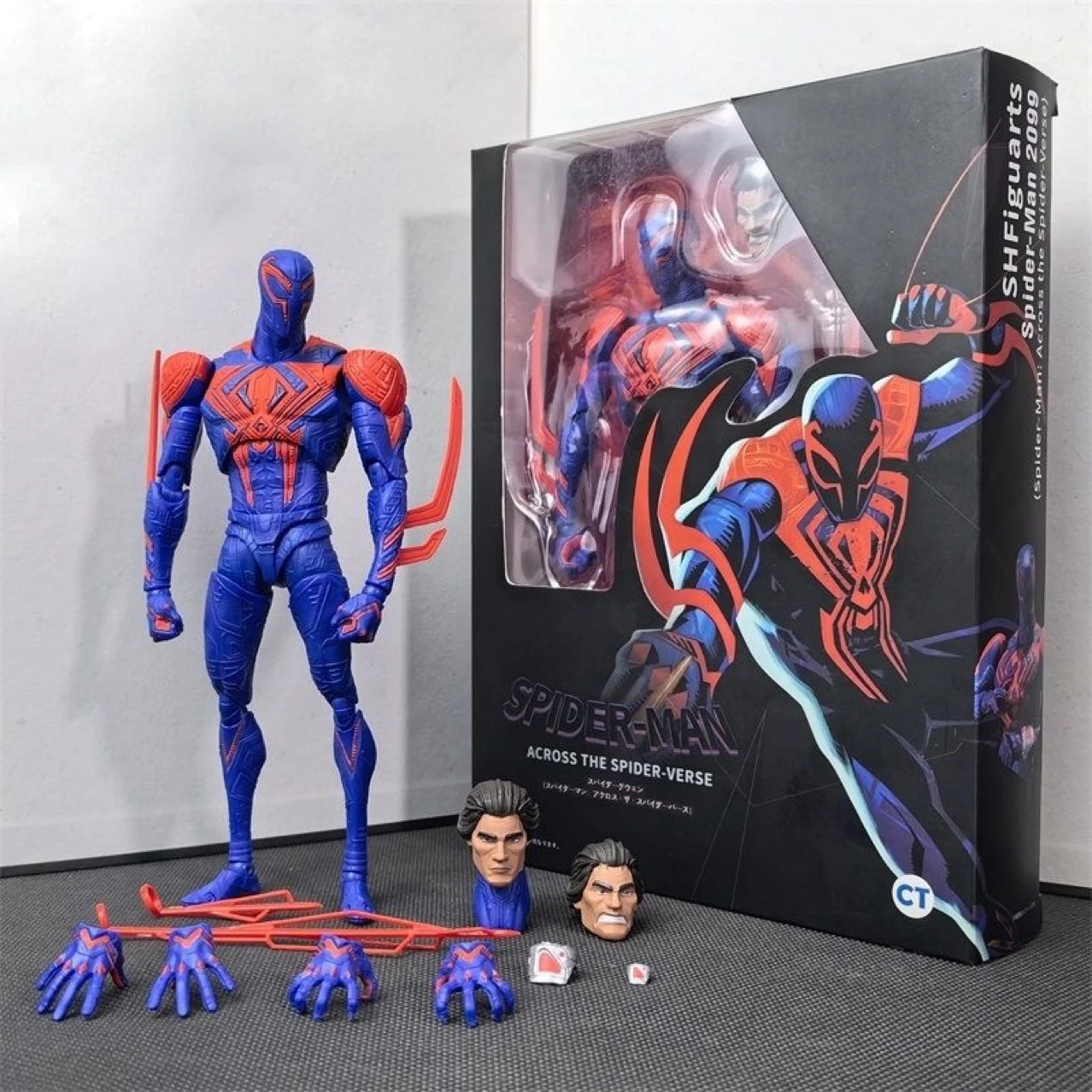 

Фигурка Человека-паука 17 см Ct 2099 Shf S.H. Фигурка Человека-паука через паук часть 1, статуэтка