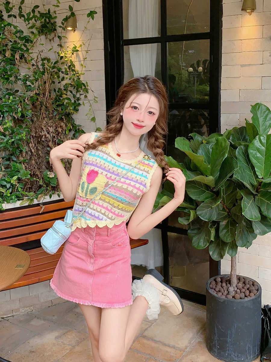 

Hollow out Fashion design rainbow stripe knitwear women's 2023 summer new bohemian blouse sleeveless top