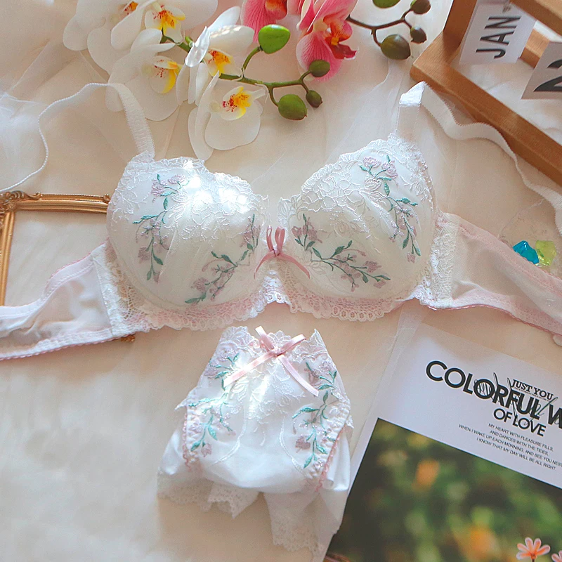 Bridal Floral Embroidery Lace Women Lingerie Set Thin Round Home with Steel Ring Bra Underpants Suit