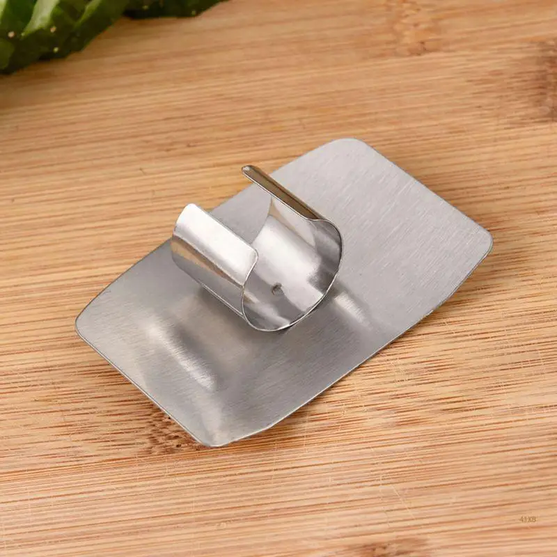 

41XB Kitchen Finger Hand Protector Guard Stainless Steel Slice Shield Anti Cut Utensils
