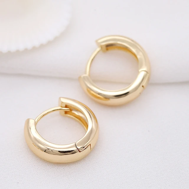 Amazon.com: Stardust 24K Gold Plated Twist Brass Metal Earrings Hoop  Earrings: Clothing, Shoes & Jewelry