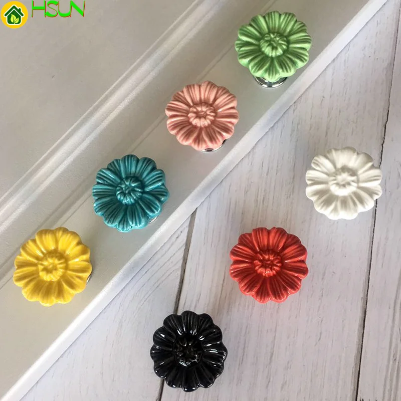 

1 pc Cute Starfish / flower / Butterfly Ceramic Knobs Dresser/ Drawer Pulls Handles Cupboard Pulls Knob Kids Cabinet Knob Decor